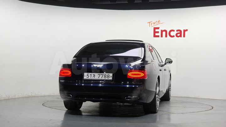 Bentley Flying Spur 2018 — 4
