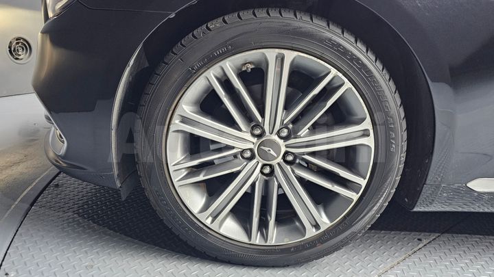 Genesis G80 2017 — 5