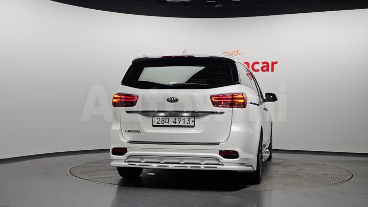 Kia Carnival 2019 — 4