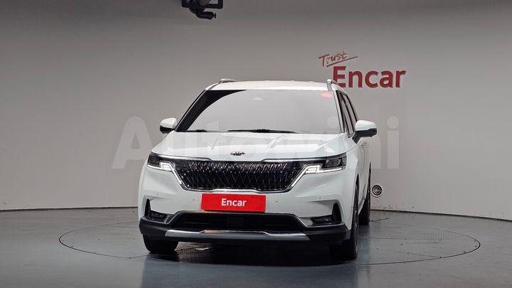 Kia Carnival 2021 — 3