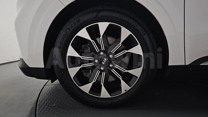 Kia Carnival 2021 — 5