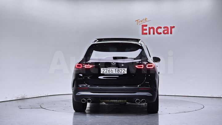 Mercedes-Benz GLA Class 2023 — 3