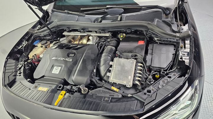 Mercedes-Benz GLA Class 2023 — 5
