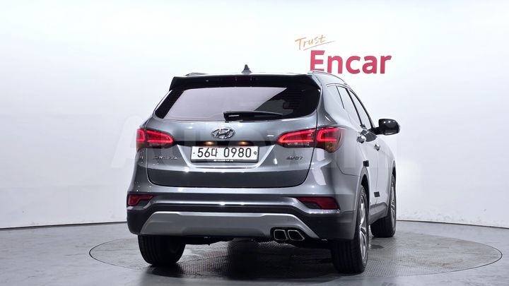 Hyundai SantaFe 2016 — 4