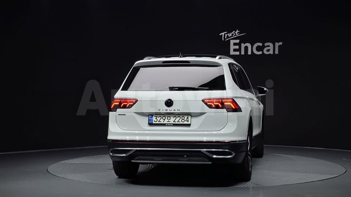 Volkswagen Tiguan 2023 — 4