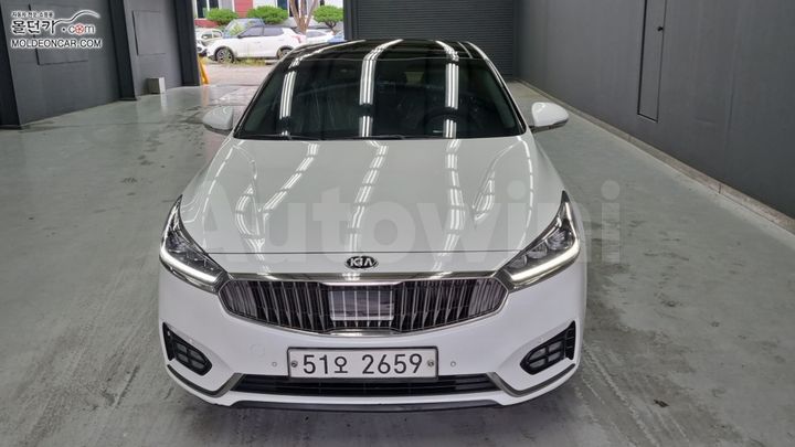 Kia K7 2017 KNALB41ABHA114325 — 3