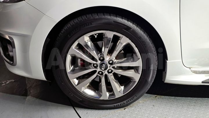 Kia Carnival 2015 — 5