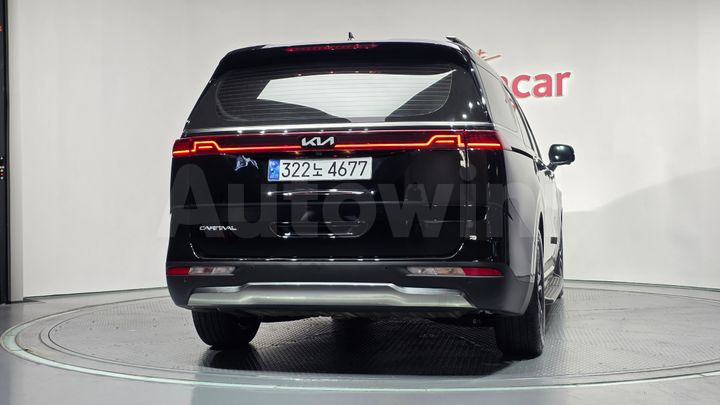 Kia Carnival 2023 — 3