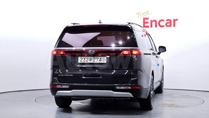 Kia Carnival 2021 — 4