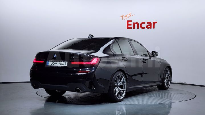 BMW 3 Series 2021 — 2