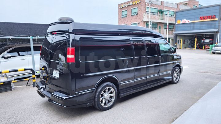 Chevrolet Express Van