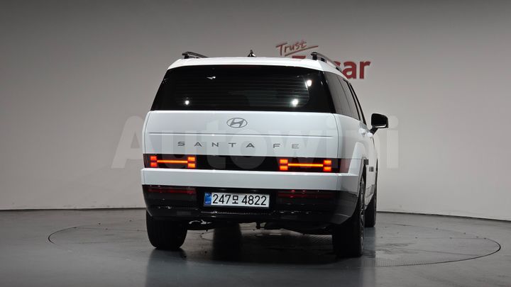 Hyundai SantaFe 2025 — 3