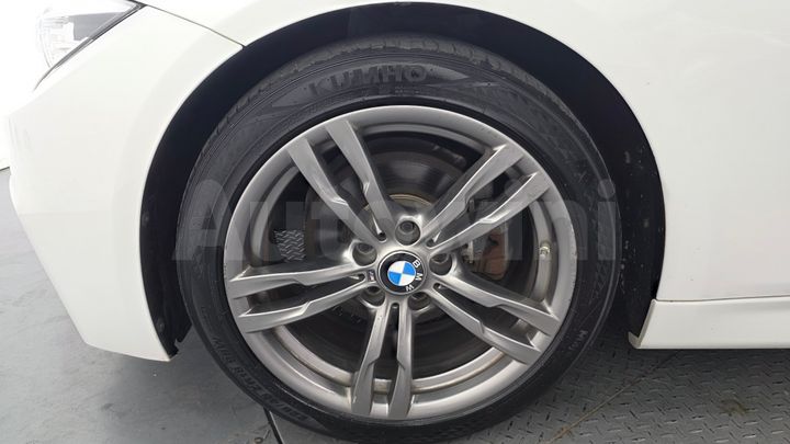 BMW 3 Series 2017 — 5