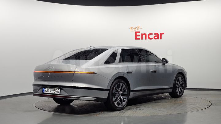 Hyundai Grandeur 2025 — 2