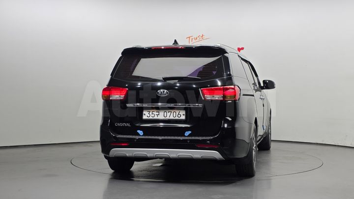 Kia Carnival 2016 — 4