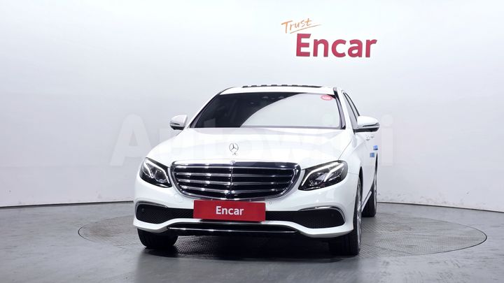 Mercedes-Benz E Class 2019 — 3