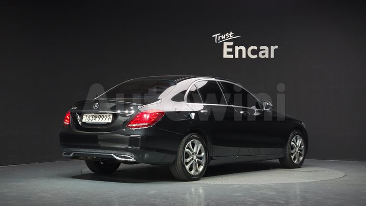 Mercedes-Benz C Class 2017 — 2