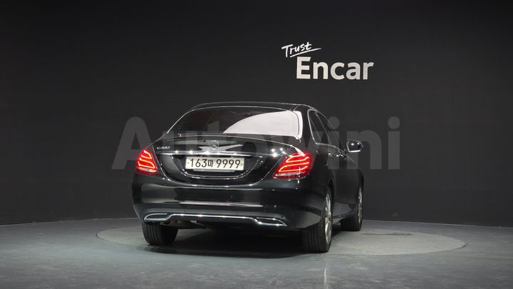 Mercedes-Benz C Class 2017 — 4