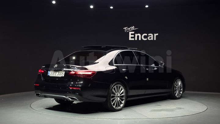 Mercedes-Benz E Class 2021 — 2
