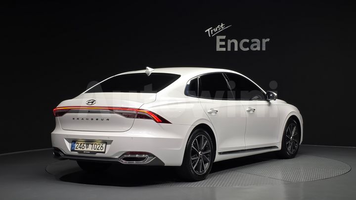 Hyundai Grandeur 2020 — 2