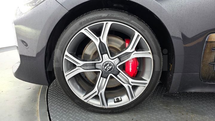 Kia Stinger 2019 — 5