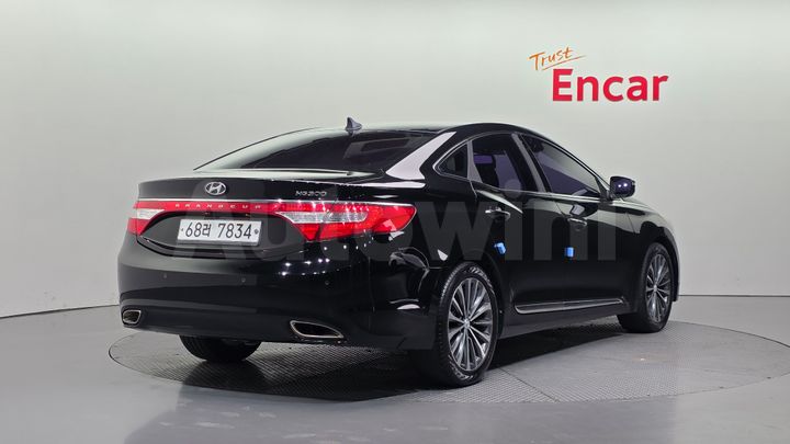 Hyundai Grandeur 2014 — 2