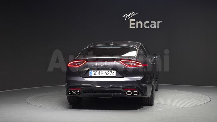 Kia Stinger 2018 — 4