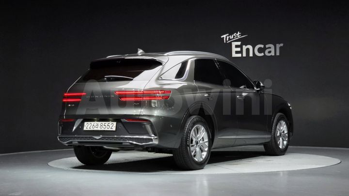 Genesis GV70 2025 — 2