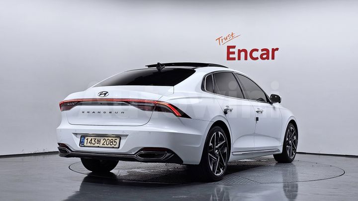 Hyundai Grandeur 2021 — 2