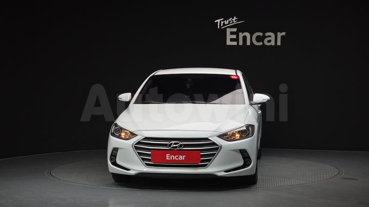 Hyundai Avante 2016 — 3
