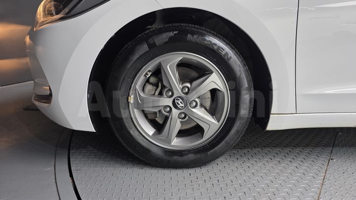 Hyundai Avante 2016 — 5