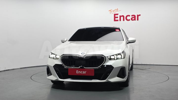 BMW 5 Series 2026 — 3