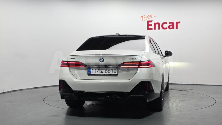 BMW 5 Series 2026 — 4