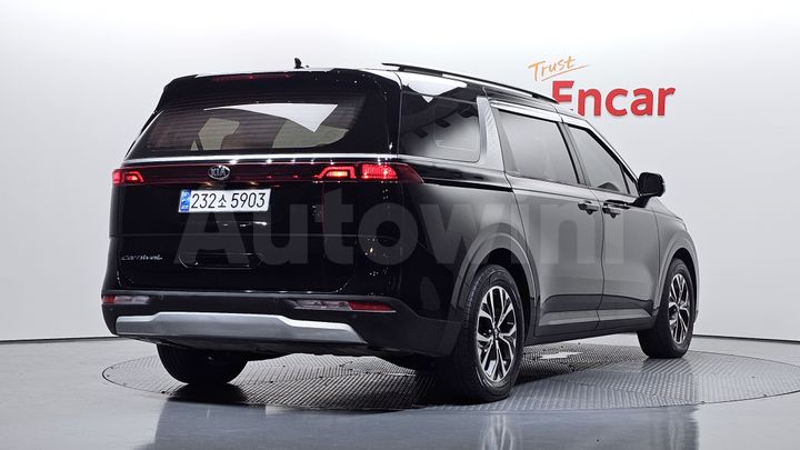 Kia Carnival 2021 — 2