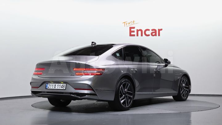 Genesis G80 2025 — 2