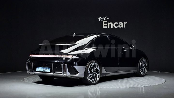 Hyundai Ioniq 2023 — 2