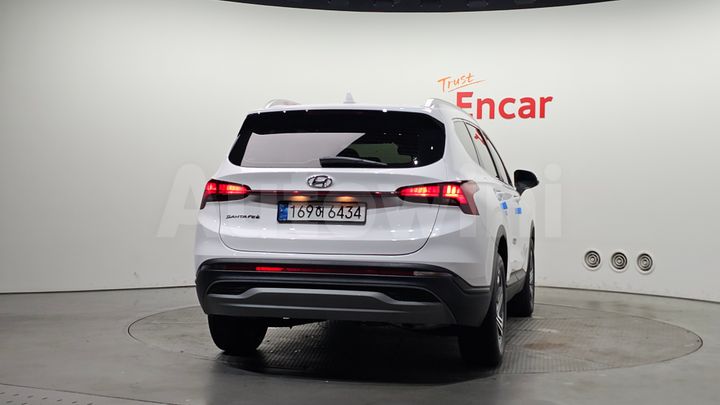 Hyundai SantaFe 2022 — 4