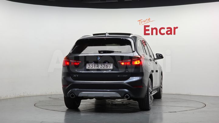 BMW X1 2022 — 4