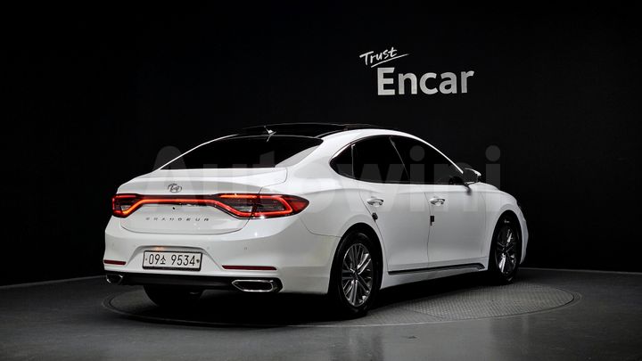 Hyundai Grandeur 2018 — 2