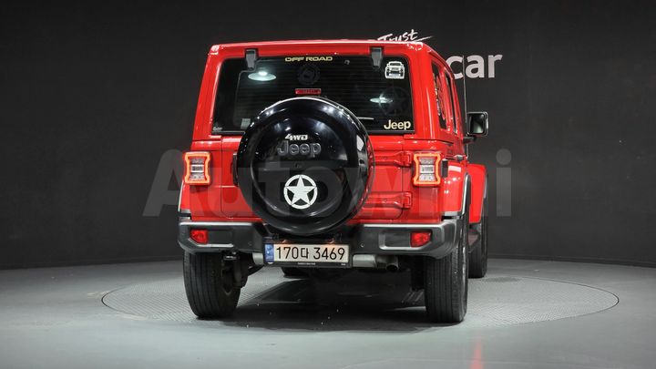 Jeep Wrangler 2022 — 4