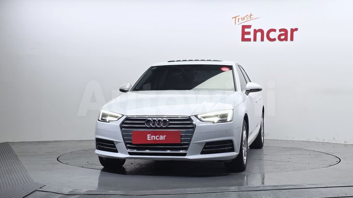 Audi A4 2018 — 3