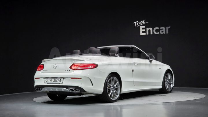 Mercedes-Benz C Class 2018 — 2