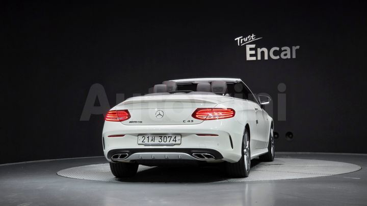 Mercedes-Benz C Class 2018 — 4