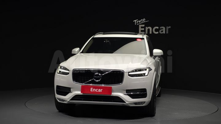 Volvo XC90 2017 — 3