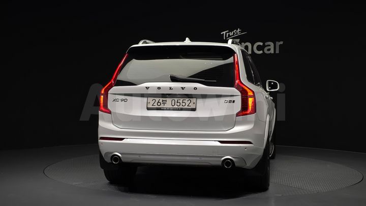 Volvo XC90 2017 — 4