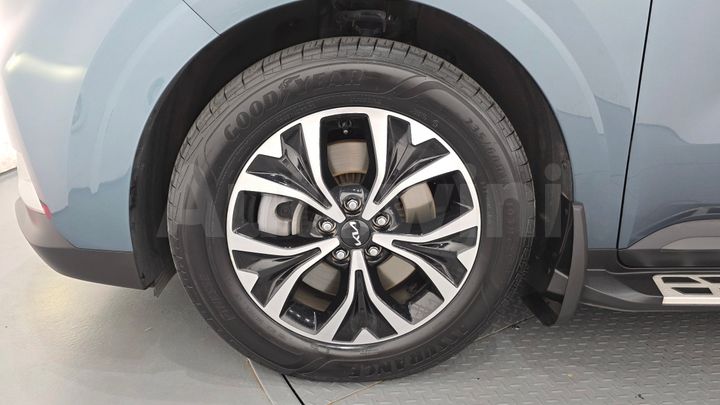Kia Carnival 2023 — 4