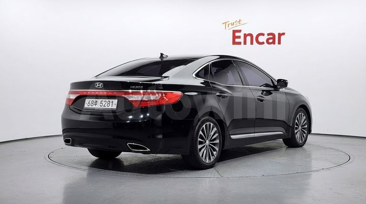 Hyundai Grandeur 2013 — 2