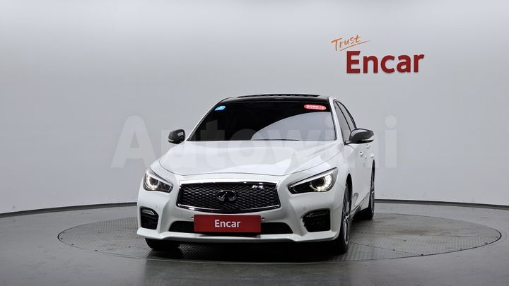 Infiniti Q