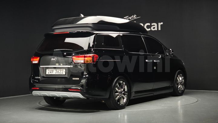 Kia Carnival 2015 — 2