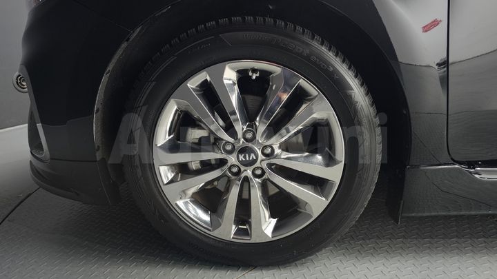 Kia Carnival 2015 — 5